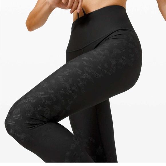 Lululemon Mapped Out High Rise Tight 28" - Picture 4 of 9